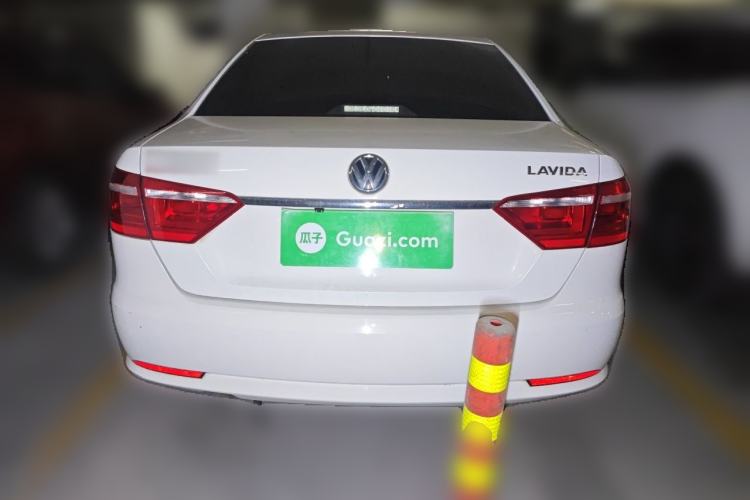 Used Volkswagen Lavida 2013 Revised Classic 1.6L Manual Fashion Edition Rear