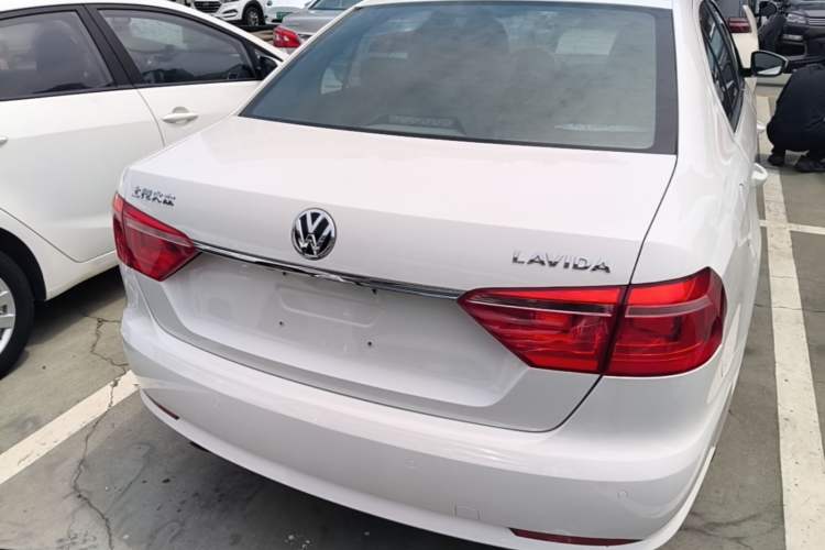 Used Volkswagen Lavida 2013 Restyled Classic 1.6L Automatic Comfort Edition Rear