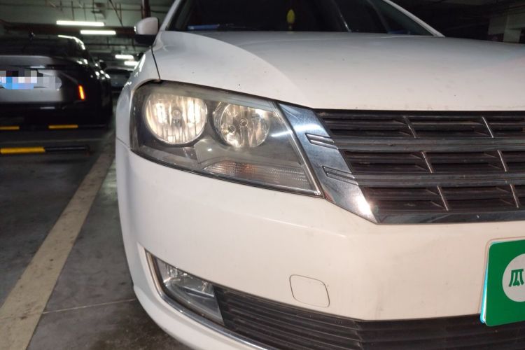 Used Volkswagen Lavida 2013 Revised Version 1.4 TSI DSG Luxury Edition Right Front Headlight