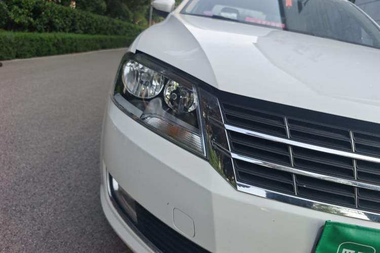 Used Volkswagen Lavida 2013 Restyled Classic 1.6L Automatic Comfort Edition Right Front Headlight