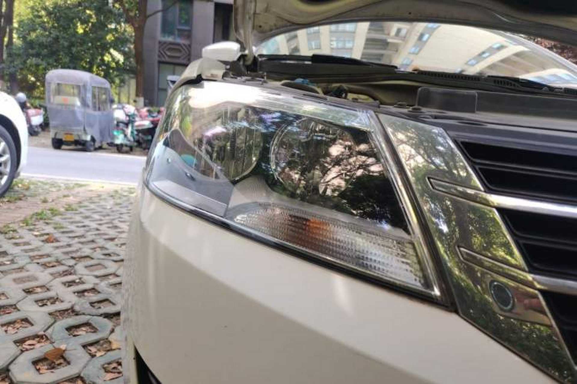 Used Volkswagen Lavida 2013 Revised Classic 1.6L Automatic Fashion Edition Right Front Headlight