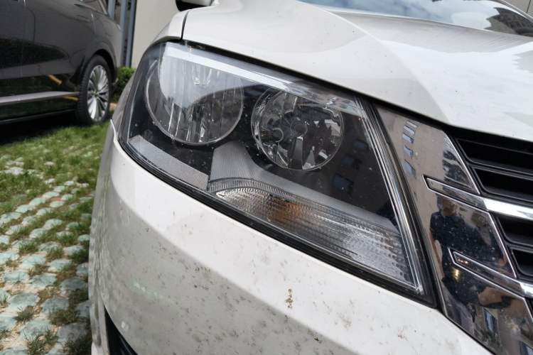 Used Volkswagen Lavida 2013 Revised Classic 1.6L Automatic Fashion Edition Right Front Headlight