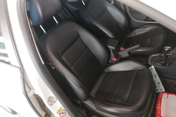 Used Volkswagen Lavida 2013 Restyled Classic 1.6L Automatic Comfort Edition Right Front Seat