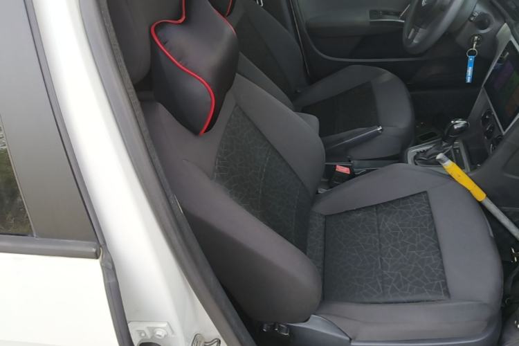 Used Volkswagen Lavida 2013 Revised Classic 1.6L Automatic Fashion Edition Right Front Seat