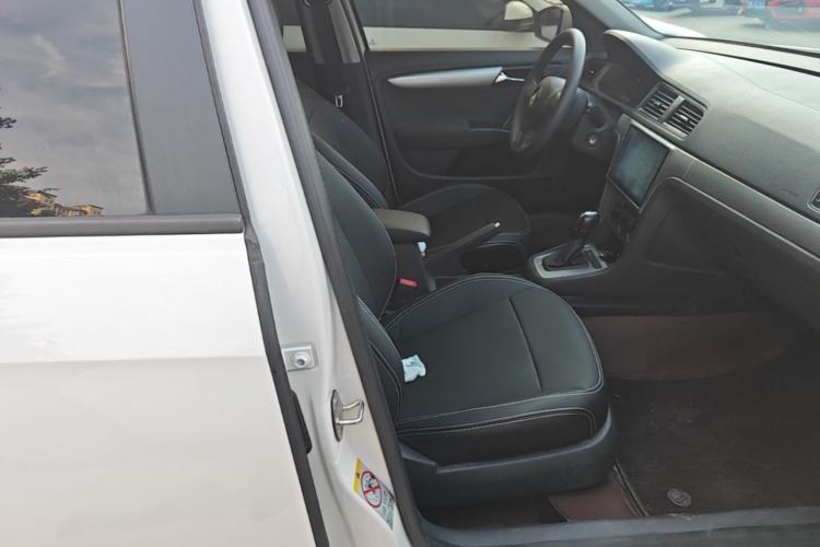 Used Volkswagen Lavida 2013 Revised Classic 1.6L Automatic Fashion Edition Right Front Seat