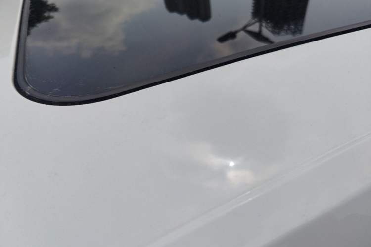 Used Volkswagen Lavida 2013 Restyled Classic 1.6L Automatic Comfort Edition Roof