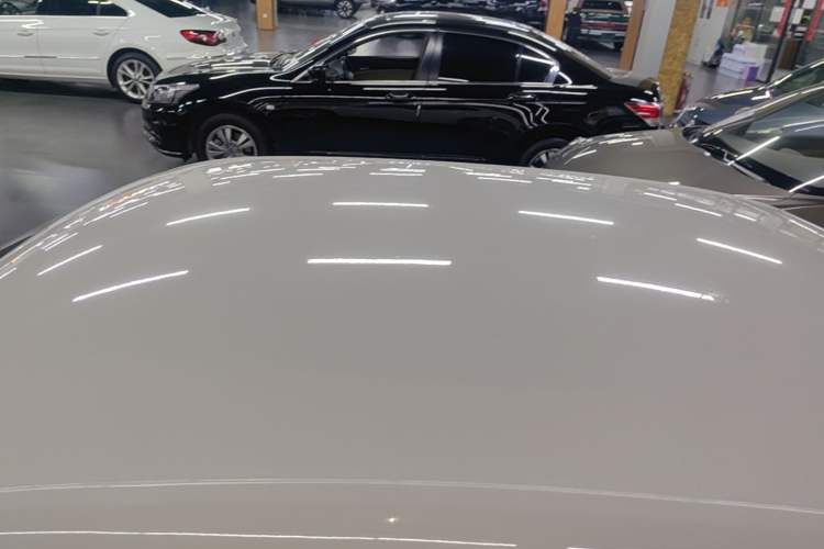 Used Volkswagen Lavida 2013 Revised Classic 1.6L Automatic Fashion Edition Roof