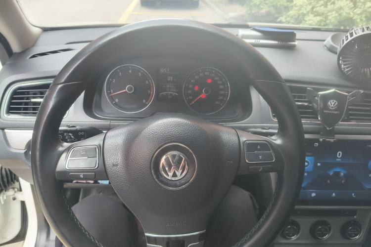 Used Volkswagen Lavida 2013 1.4 TSI Manual Luxury Edition Steering Wheel