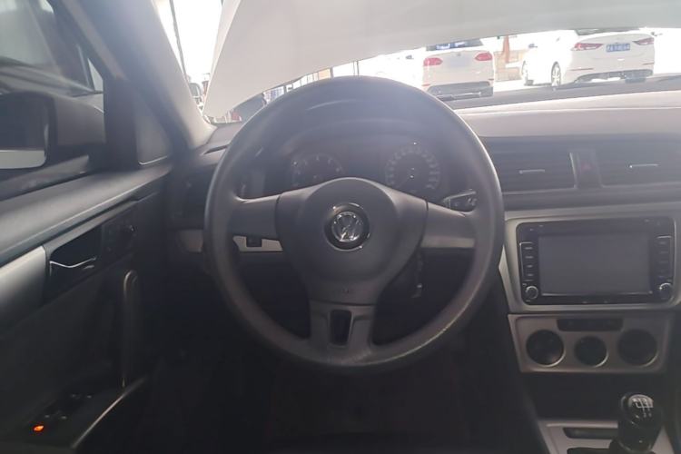 Used Volkswagen Lavida 2013 Revised Classic 1.6L Manual Fashion Edition Steering Wheel