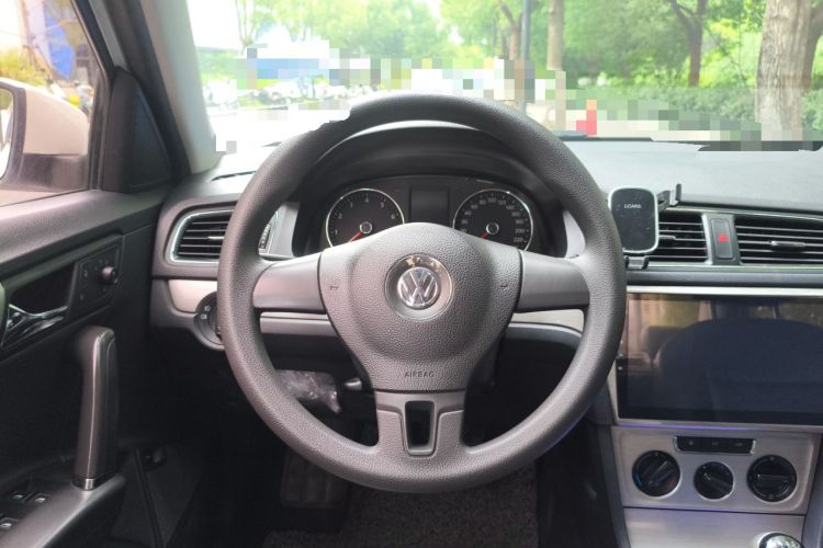 Used Volkswagen Lavida 2013 Restyled Classic 1.6L Manual Comfort Edition Steering Wheel