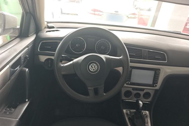 Used Volkswagen Lavida 2013 Restyled Classic 1.6L Automatic Comfort Edition Steering Wheel