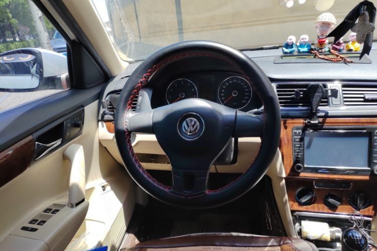 Used Volkswagen Lavida 2013 1.4TSI Manual Comfort Edition Steering Wheel