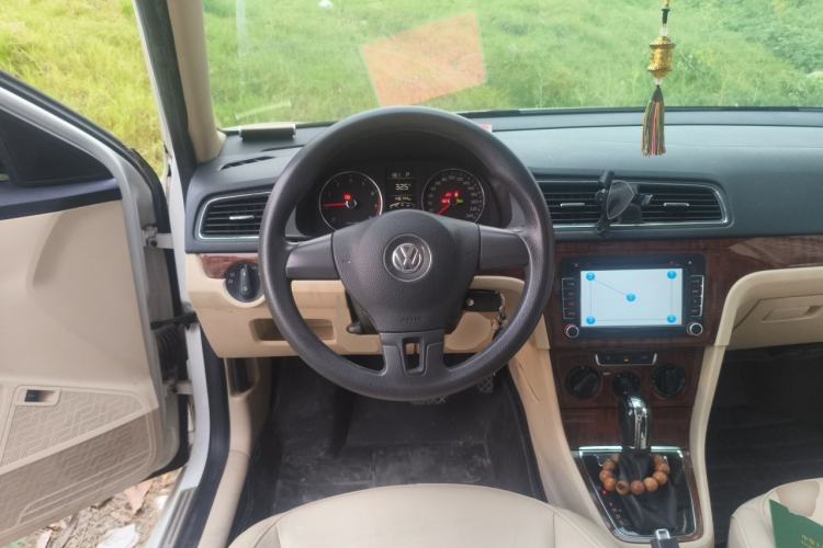 Used Volkswagen Lavida 2013 Restyled Classic 1.6L Automatic Comfort Edition Steering Wheel