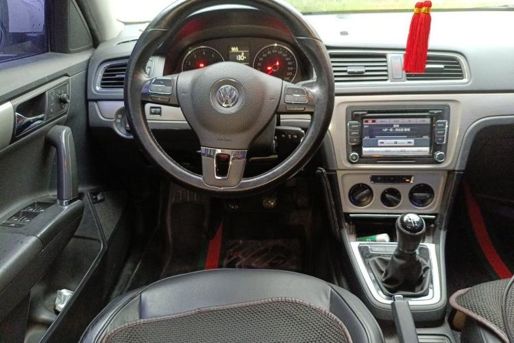 Used Volkswagen Lavida 2013 1.4TSI Manual Comfort Edition Steering Wheel