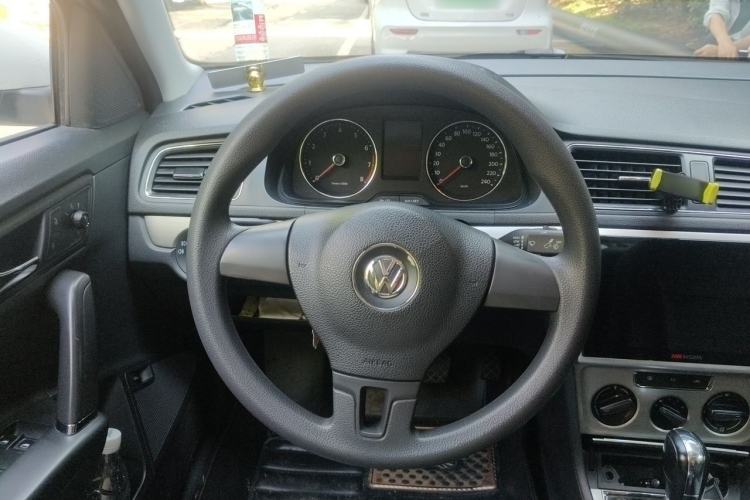 Used Volkswagen Lavida 2013 Restyled Classic 1.6L Automatic Comfort Edition Steering Wheel