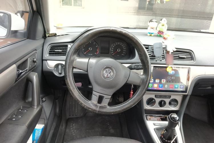 Used Volkswagen Lavida 2013 Revised Classic 1.6L Manual Fashion Edition Steering Wheel