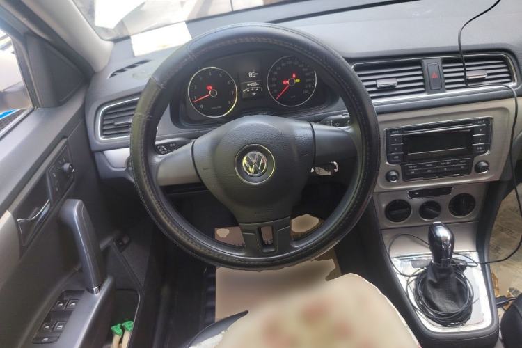 Used Volkswagen Lavida 2013 Restyled Classic 1.6L Automatic Comfort Edition Steering Wheel