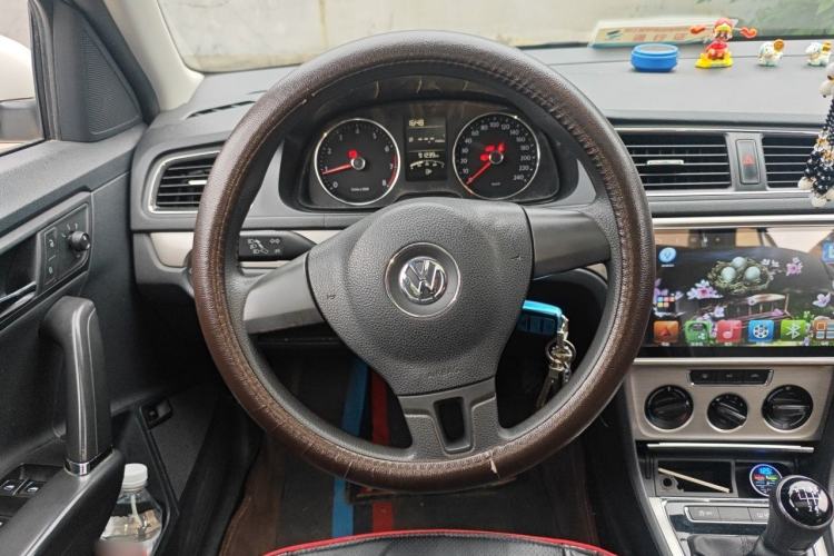 Used Volkswagen Lavida 2013 Restyled Classic 1.6L Manual Comfort Edition Steering Wheel