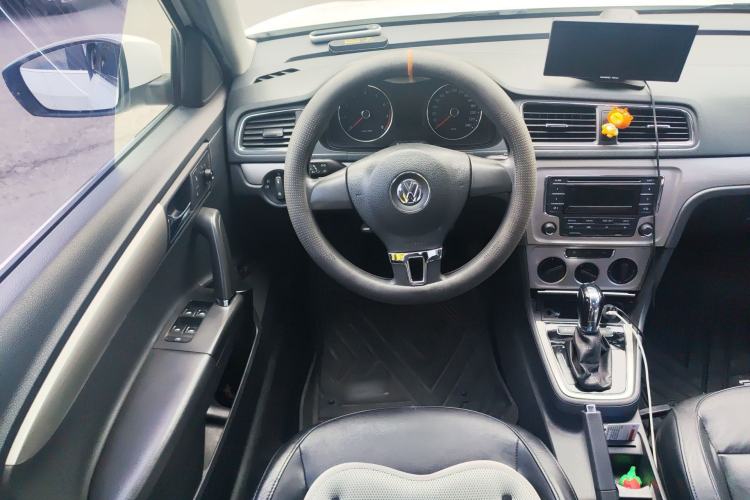 Used Volkswagen Lavida 2013 Restyled Classic 1.6L Automatic Comfort Edition Steering Wheel
