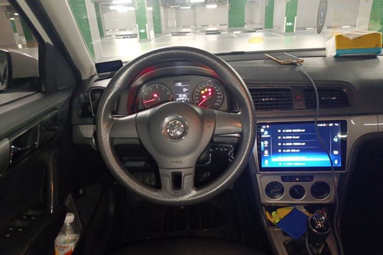 Used Volkswagen Lavida 2013 Revised Classic 1.6L Manual Fashion Edition Steering Wheel
