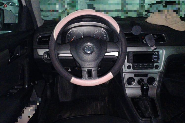 Used Volkswagen Lavida 2013 Revised Version 1.4 TSI DSG Comfort Edition Steering Wheel
