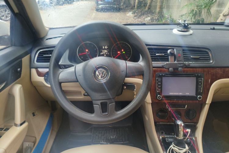 Used Volkswagen Lavida 2013 Restyled Classic 1.6L Automatic Comfort Edition Steering Wheel
