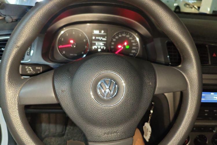 Used Volkswagen Lavida 2013 Restyled Classic 1.6L Automatic Comfort Edition Steering Wheel