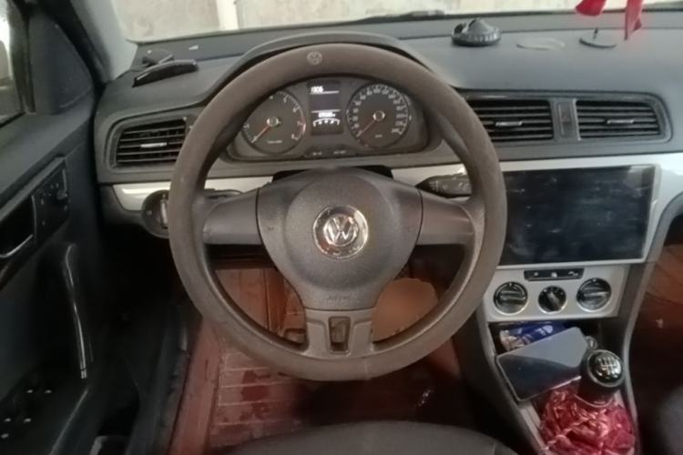 Used Volkswagen Lavida 2013 Revised Classic 1.6L Manual Fashion Edition Steering Wheel
