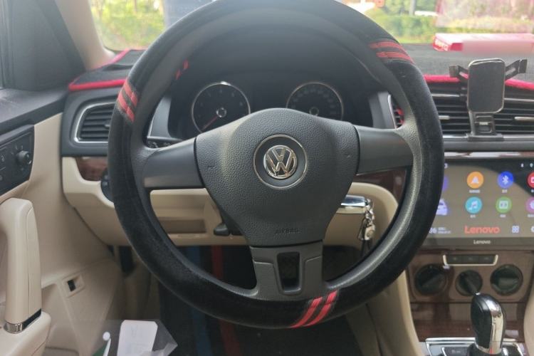 Used Volkswagen Lavida 2013 Restyled Classic 1.6L Automatic Comfort Edition Steering Wheel