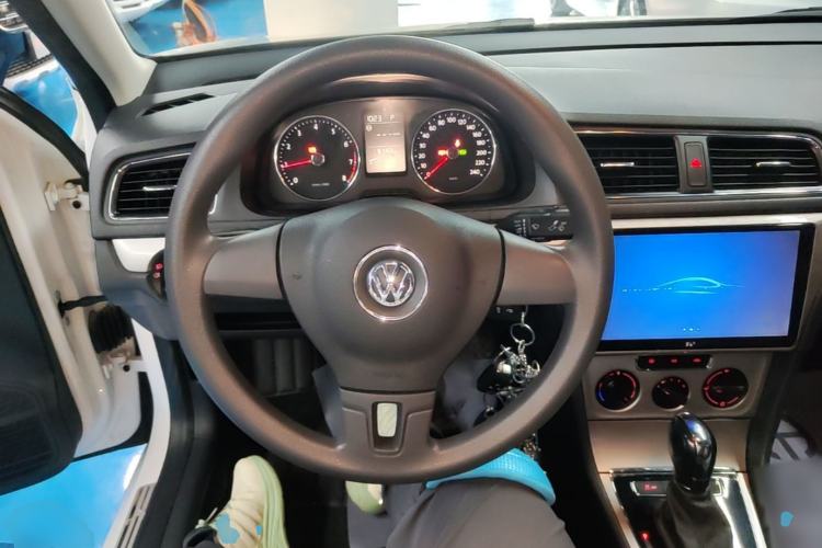Used Volkswagen Lavida 2013 Restyled Classic 1.6L Automatic Comfort Edition Steering Wheel