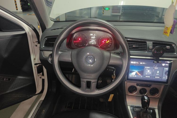 Used Volkswagen Lavida 2013 Restyled Classic 1.6L Automatic Comfort Edition Steering Wheel