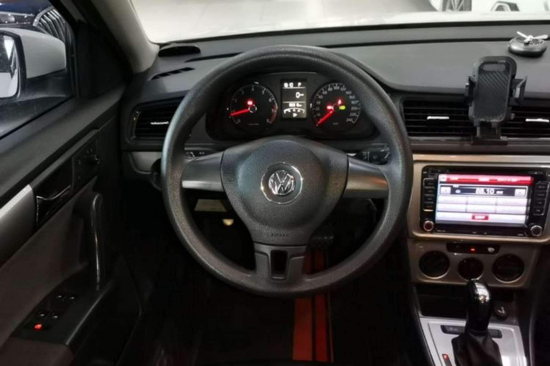 Used Volkswagen Lavida 2013 Revised Classic 1.6L Automatic Fashion Edition Steering Wheel