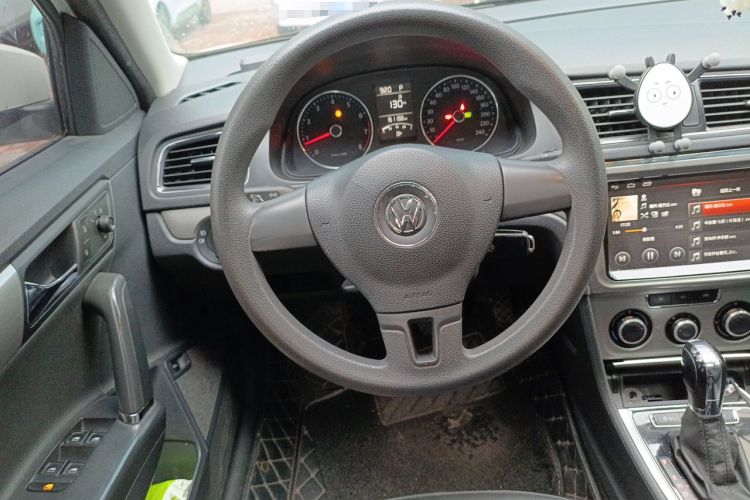 Used Volkswagen Lavida 2013 Restyled Classic 1.6L Automatic Comfort Edition Steering Wheel