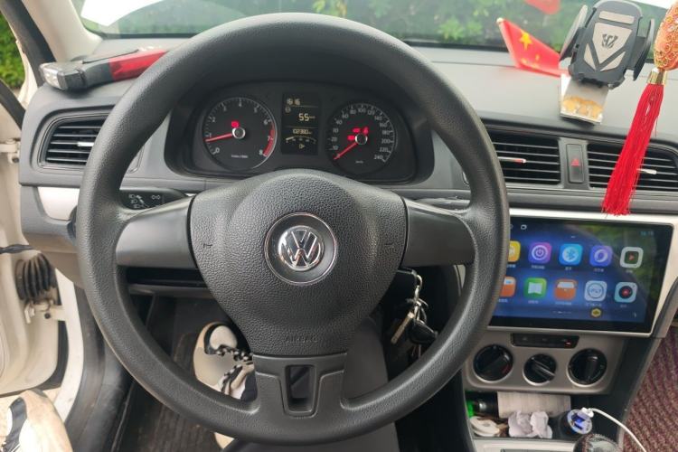Used Volkswagen Lavida 2013 Revised Classic 1.6L Manual Fashion Edition Steering Wheel