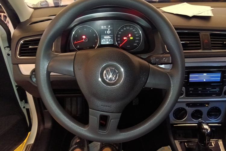 Used Volkswagen Lavida 2013 Restyled Classic 1.6L Automatic Comfort Edition Steering Wheel
