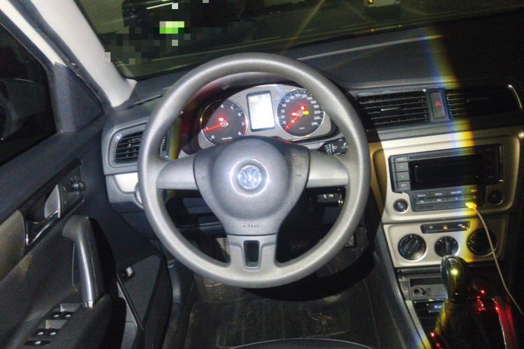 Used Volkswagen Lavida 2013 Restyled Classic 1.6L Automatic Comfort Edition Steering Wheel