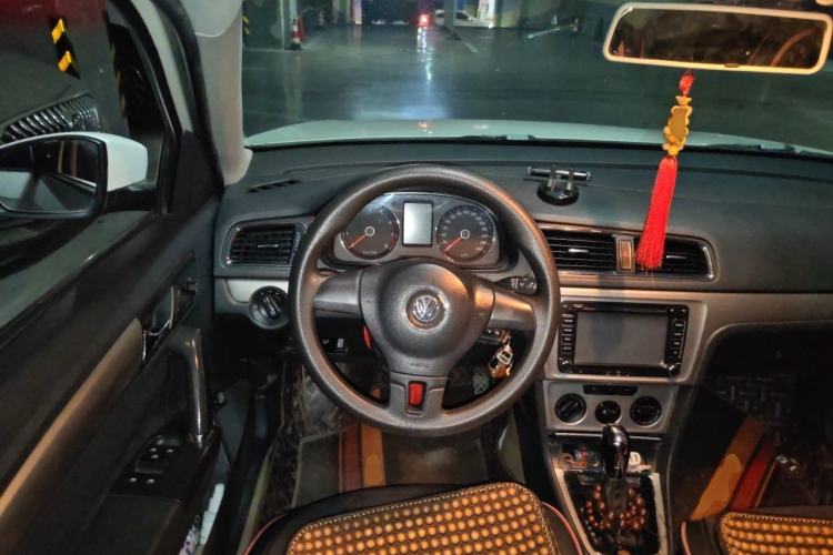 Used Volkswagen Lavida 2013 1.4TSI DSG Comfort Edition Steering Wheel