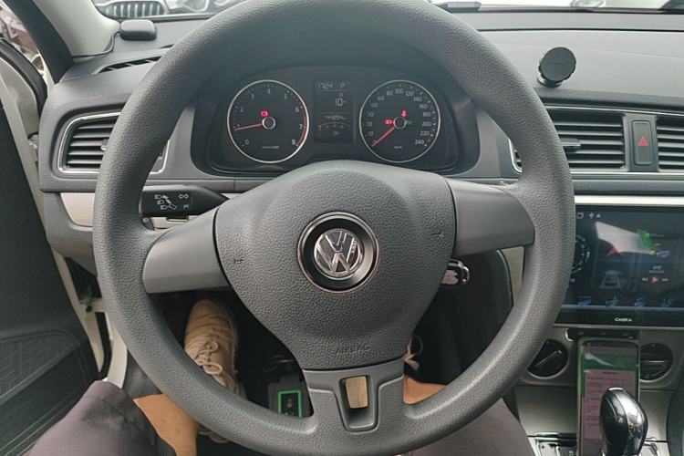 Used Volkswagen Lavida 2013 Restyled Classic 1.6L Automatic Comfort Edition Steering Wheel