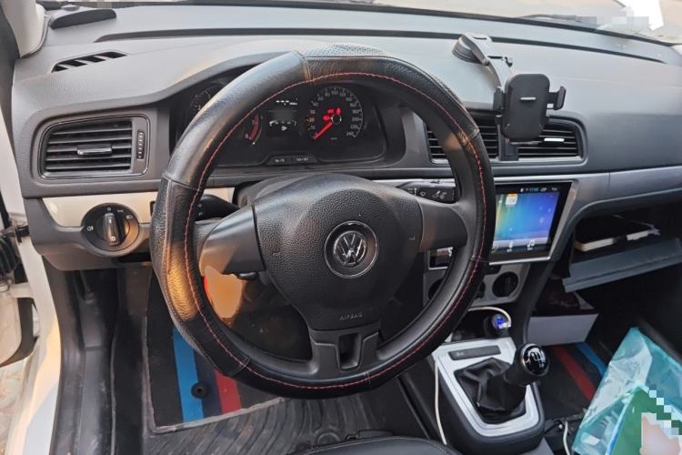 Used Volkswagen Lavida 2013 Revised Classic 1.6L Manual Fashion Edition Steering Wheel