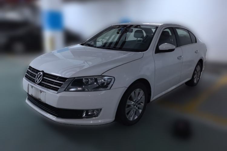 Used Volkswagen Lavida 2013 Restyled Classic 1.6L Manual Comfort Edition Guazi used car, China used car export, Used car for sale, Used  cars, Cheapest cars for sale