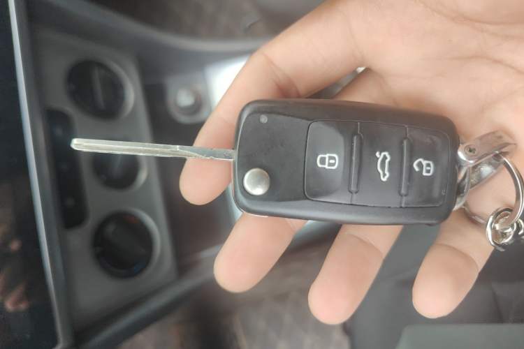 Used Volkswagen Lavida 2013 1.6L Manual Fashion Edition Vehicle Key