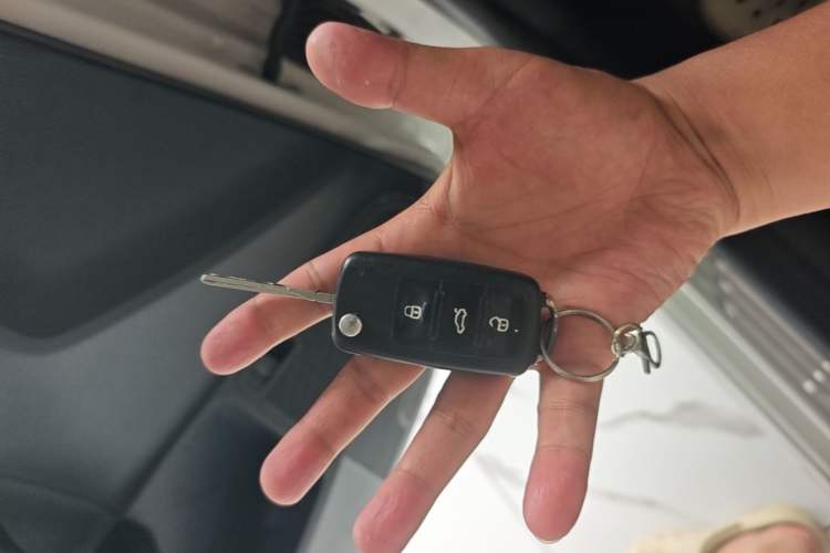 Used Volkswagen Lavida 2013 Restyled Classic 1.6L Automatic Comfort Edition Vehicle Key