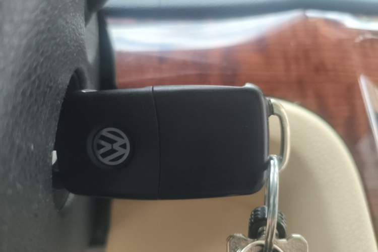Used Volkswagen Lavida 2013 Restyled Classic 1.6L Automatic Comfort Edition Vehicle Key