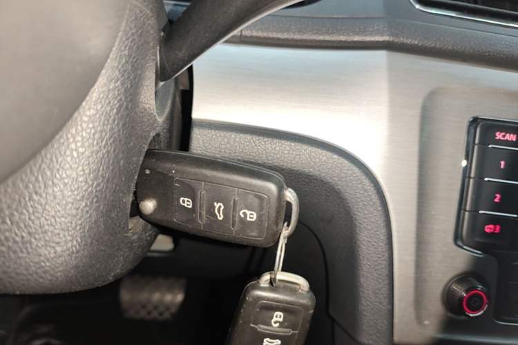 Used Volkswagen Lavida 2013 Revised Version 1.4 TSI DSG Comfort Edition Vehicle Key