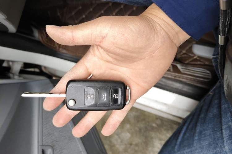 Used Volkswagen Lavida 2013 1.6L Manual Fashion Edition Vehicle Key