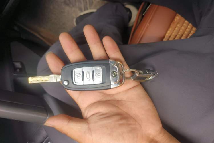 Used Volkswagen Lavida 2013 Revised Classic 1.6L Automatic Fashion Edition Vehicle Key
