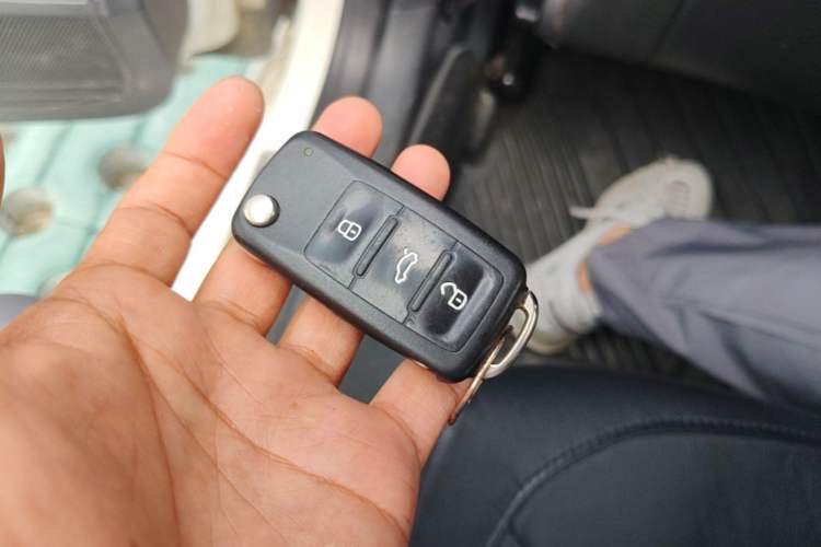 Used Volkswagen Lavida 2013 Restyled Classic 1.6L Automatic Comfort Edition Vehicle Key