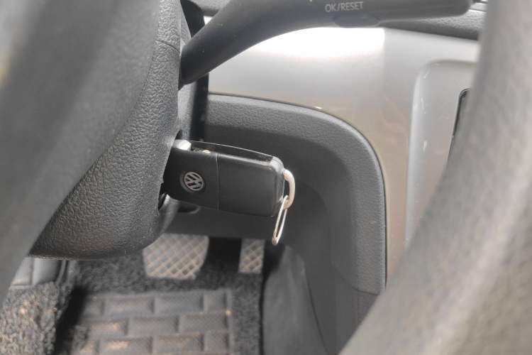 Used Volkswagen Lavida 2013 Revised Classic 1.6L Automatic Fashion Edition Vehicle Key