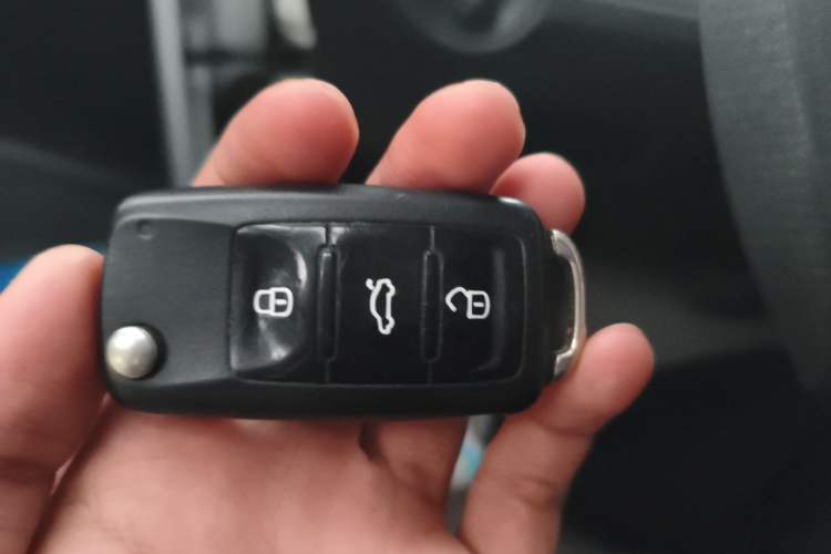 Used Volkswagen Lavida 2013 Restyled Classic 1.6L Automatic Comfort Edition Vehicle Key