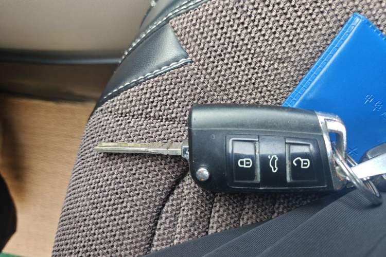 Used Volkswagen Lavida 2013 Classic 1.6L Manual Fashion Edition Vehicle Key